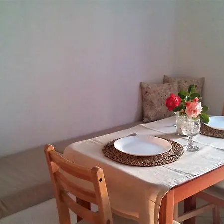 Andrielos Apartment Parasporos