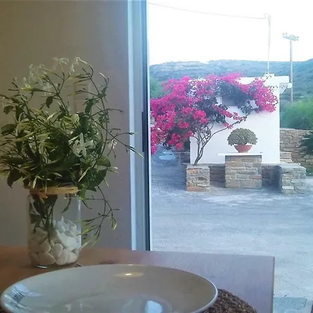Apartment Andrielos Parasporos