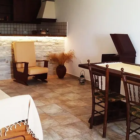 Apartment Andrielos *